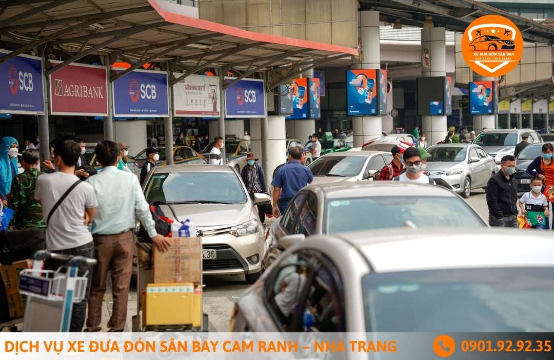xe đưa đón tại sân bay nội bài